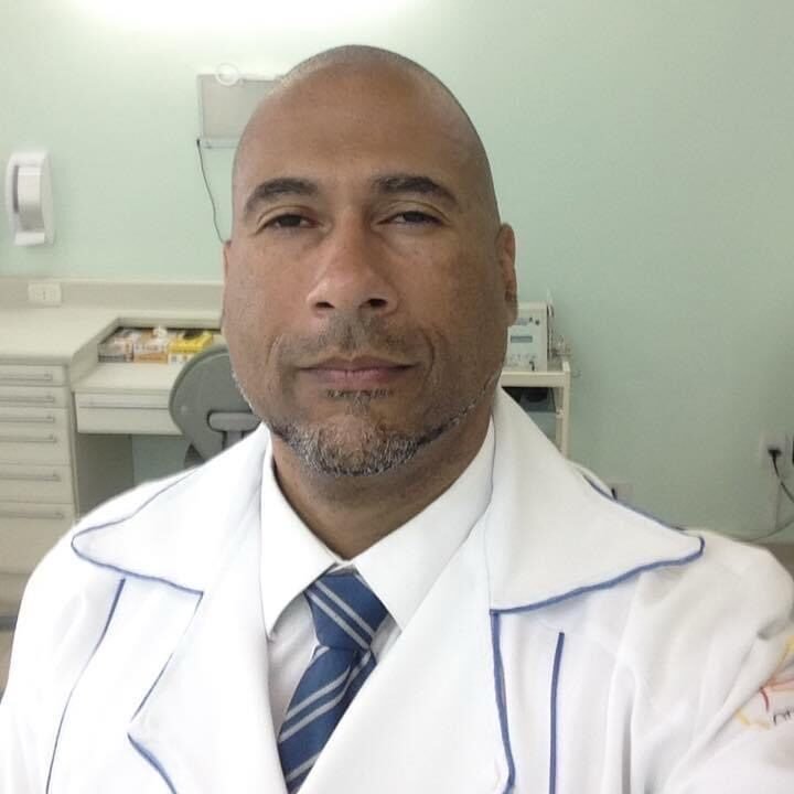 Dr. Micael Chehade - Implantodontista no Centro de Odontologia Ana Rosa